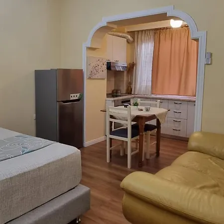 דירה Myslym Shyri Cozy *